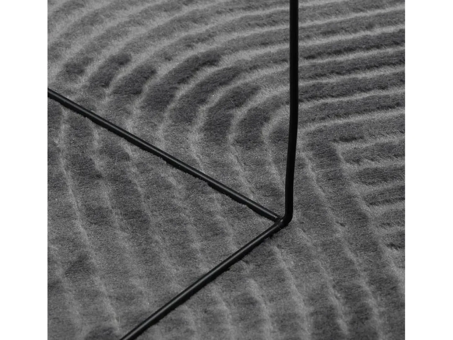 Alfombra IZA de pelo corto de estilo escandinavo en color antracita 140x200 cm