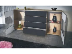 Aparador Bari V2 – Mueble con 2 Puertas Grandes y 4 Cajones, Roble Evoke/negro de alto brillo (166,5 x 75,5 x 35)