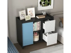 Aparador con 2 cajones, 2 estantes abiertos y puertas azules, moderno mueble de almacenaje en MDF negro y azul (90x40x80 cm)