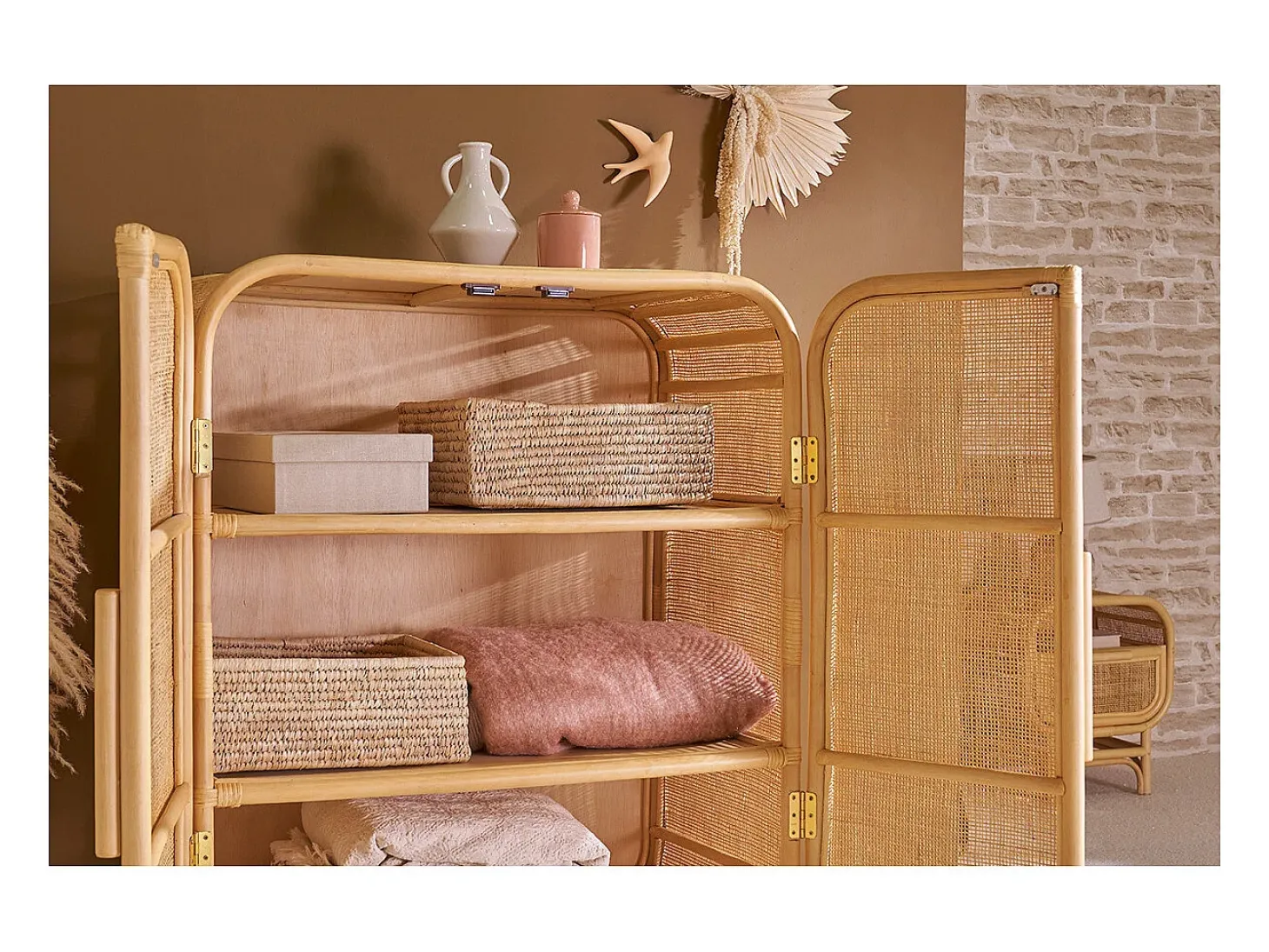 Aparador de ratán de 2 puertas L80 cm LUWAK