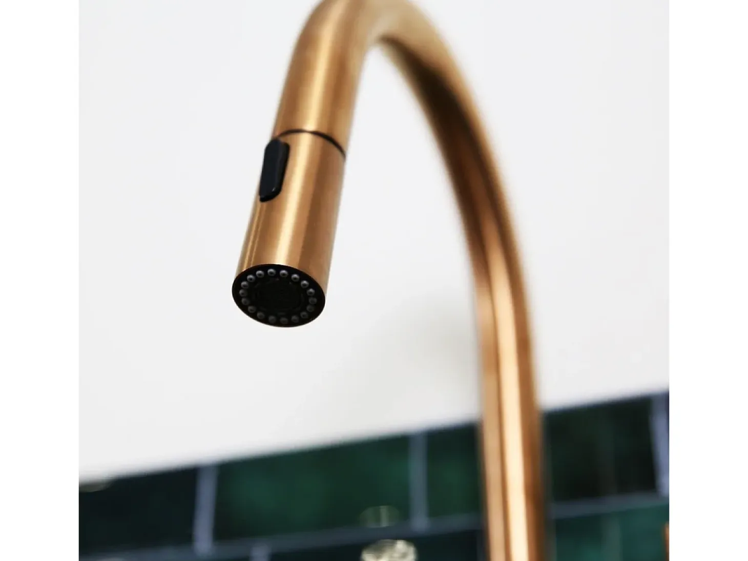 Architek mezclador de fregadero con rociador extraíble cobre cepillado Essebagno