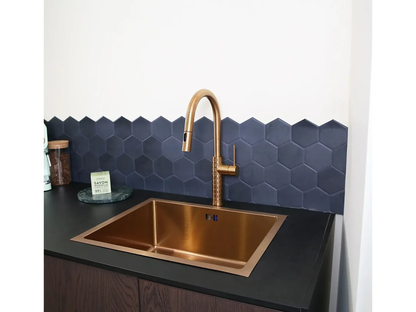 Architek mezclador de fregadero con rociador extraíble cobre cepillado Essebagno