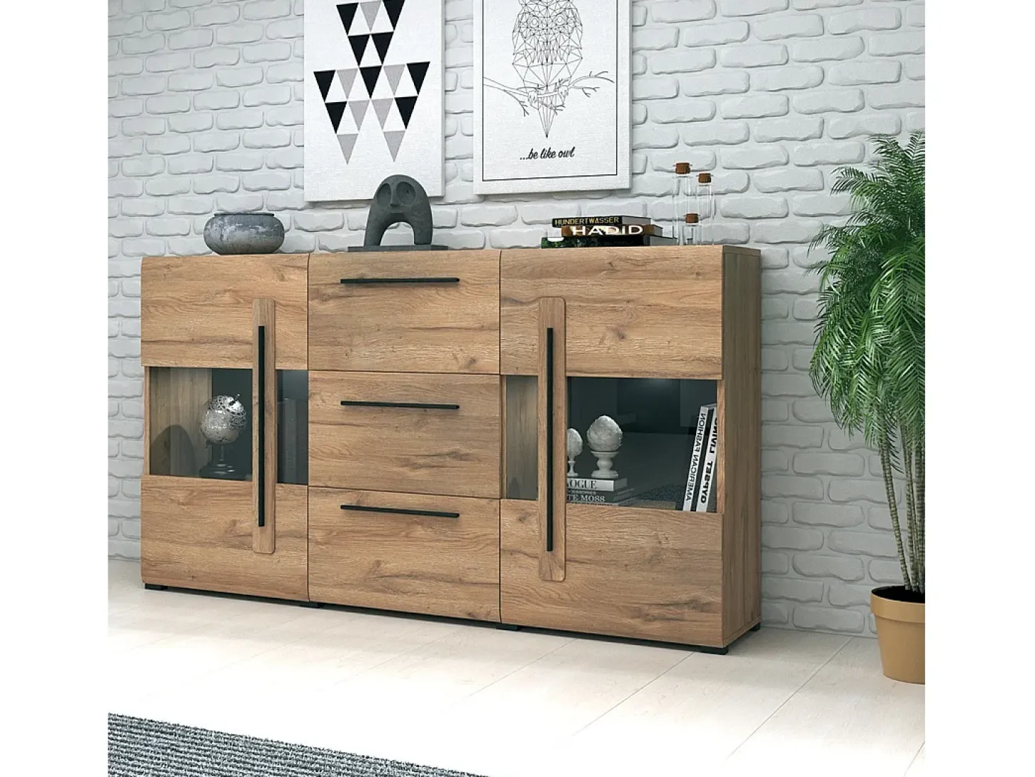 Buffet 180cm colección BREDA con dos puertas parcialmente acristaladas y tres cajones. Color Roble.