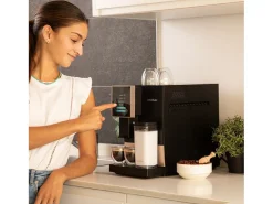 Cafetera automática Cecotec Cremmaet Compactccino 19 bares 5 niveles negro/rosa