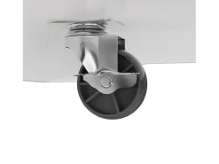 Carrito de cocina blanco con 2 puertas, 3 cajones y compartimento para basura, tiradores de metal, superficie con veta de madera.