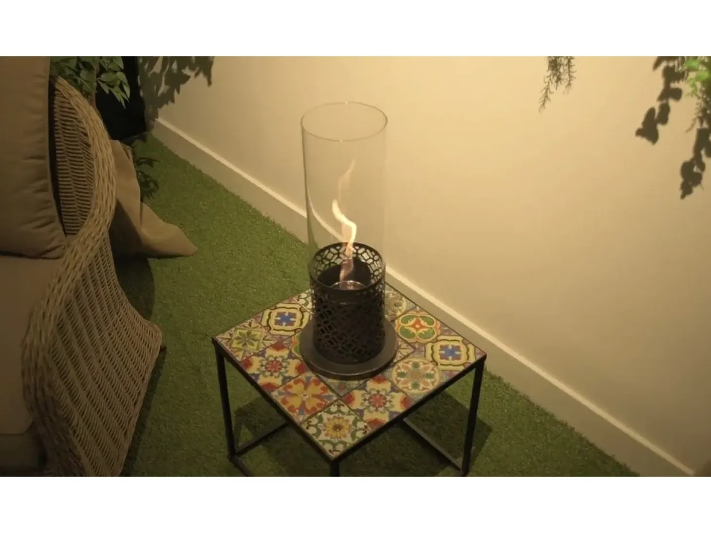 Chimenea de bioetanol TOLOSA Black Gold de sobremesa D20 x H49,5 para interior y exterior