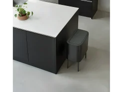 Cubo de basura Touch Bin con soporte 36L Negro Mate Brabantia Código R