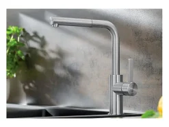 Grifo de cocina de acero inoxidable cepillado BLANCO LANORA-S con ducha extraíble y caño orientable 190°