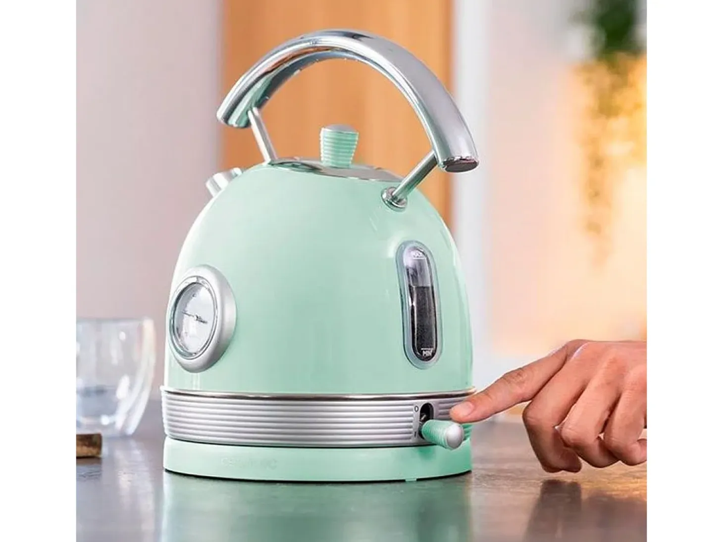 Hervidor de agua Cecotec Thermosense 420 Vintage Light Green 2200W 1,8L verde