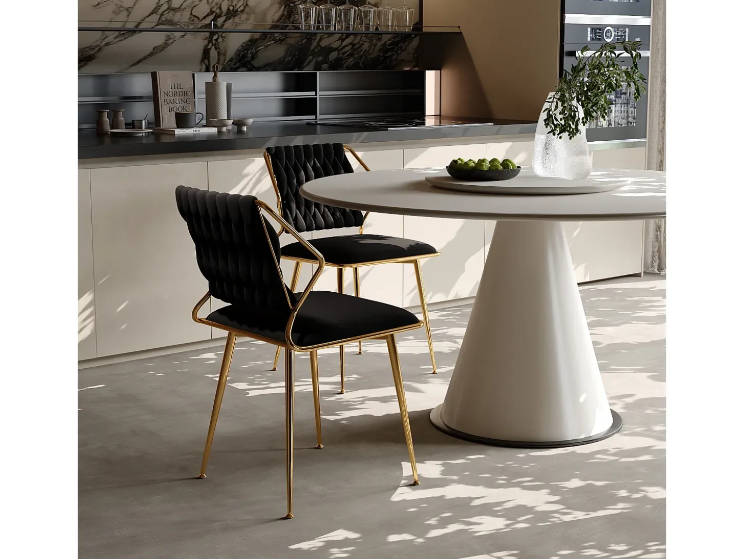 Juego de 2 sillas de comedor modernas tapizadas en terciopelo con estructura de metal dorado, color negro.