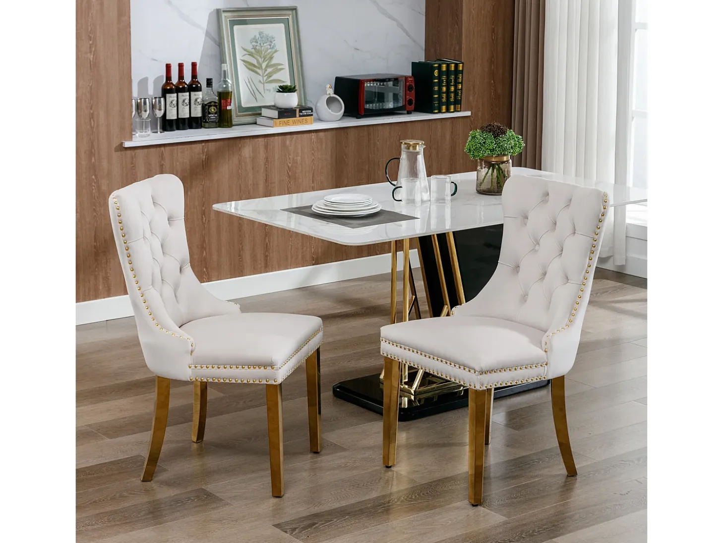 Juego de 2 sillas de comedor en terciopelo beige con respaldo acolchado y patas de metal dorado