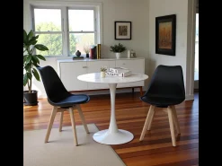 Juego de 4 Sillas Escandinavas Negras Sin Brazos, Patas de Madera Maciza, Asiento de Similpiel, Altura 43 cm