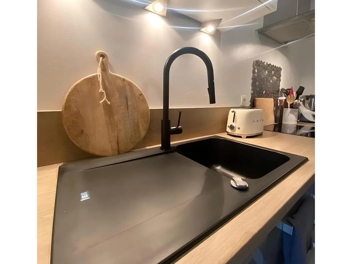 Lisse fregadero reversible 1 cubeta 1 escurridor en resina negra Essebagno