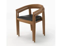 Lote de 2 sillas de madera de teca barnizada y asiento de cuero negro - Bali