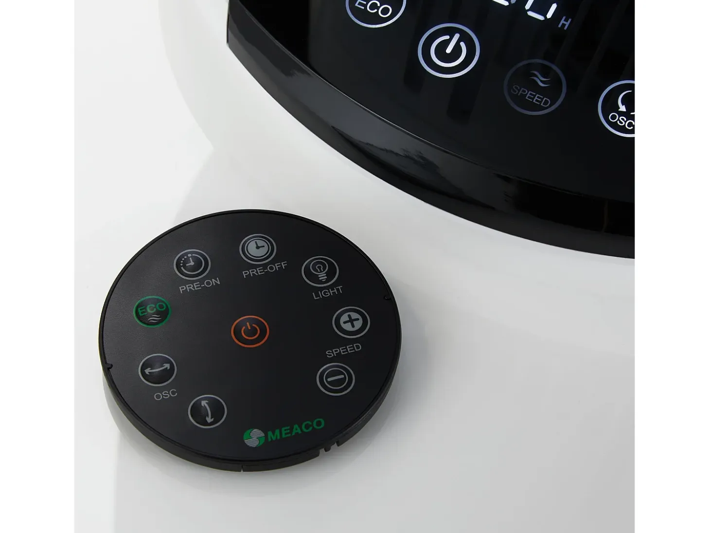 MEACO MeacoFan 1056: ventilador para dormitorio y salón, ultra silencioso, oscilación 360°, 12 velocidades, control remoto, bajo consumo, blanco