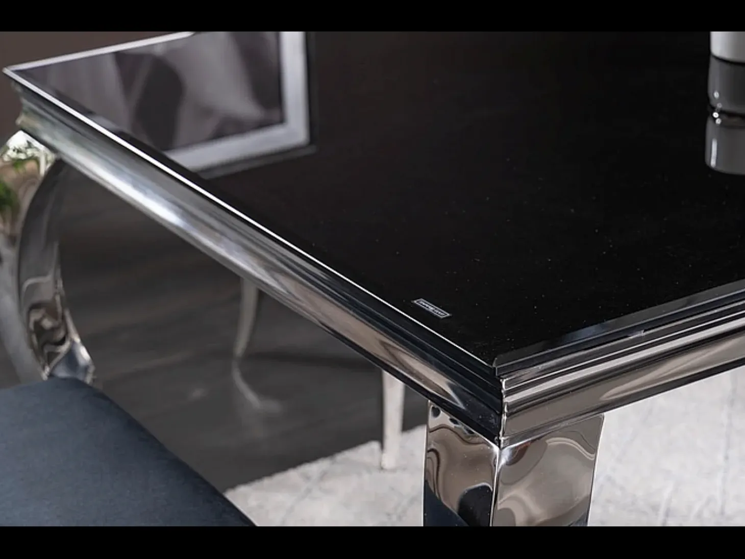 Mesa barroca de metal y cerámica negra 150cm Bolti