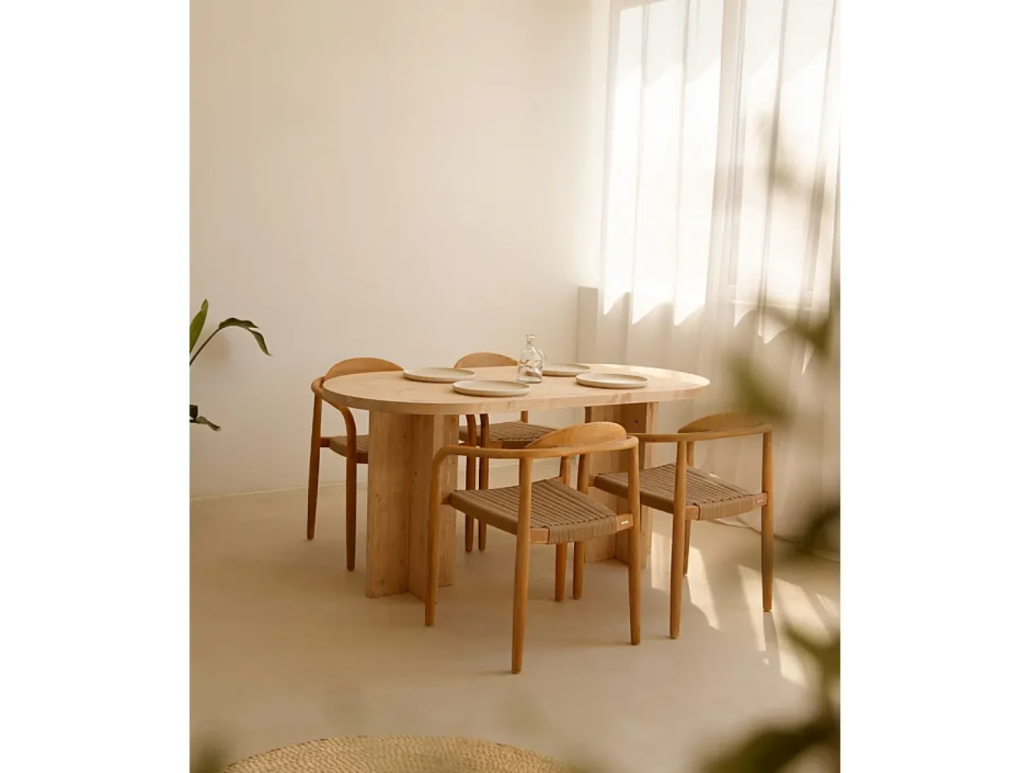Mesa de comedor de madera maciza de abeto ovalada Decowood en tono roble medio de 200x85cm - TOKYO - DECOWOOD