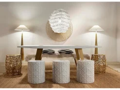 Mesa de comedor de madera blanca y patas de metal dorado 200 cm.