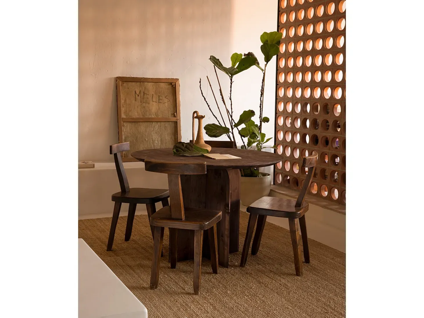 Mesa de comedor de madera de abeto maciza redonda Decowood en tono nogal de Ø110x75cm - TOKYO - DECOWOOD