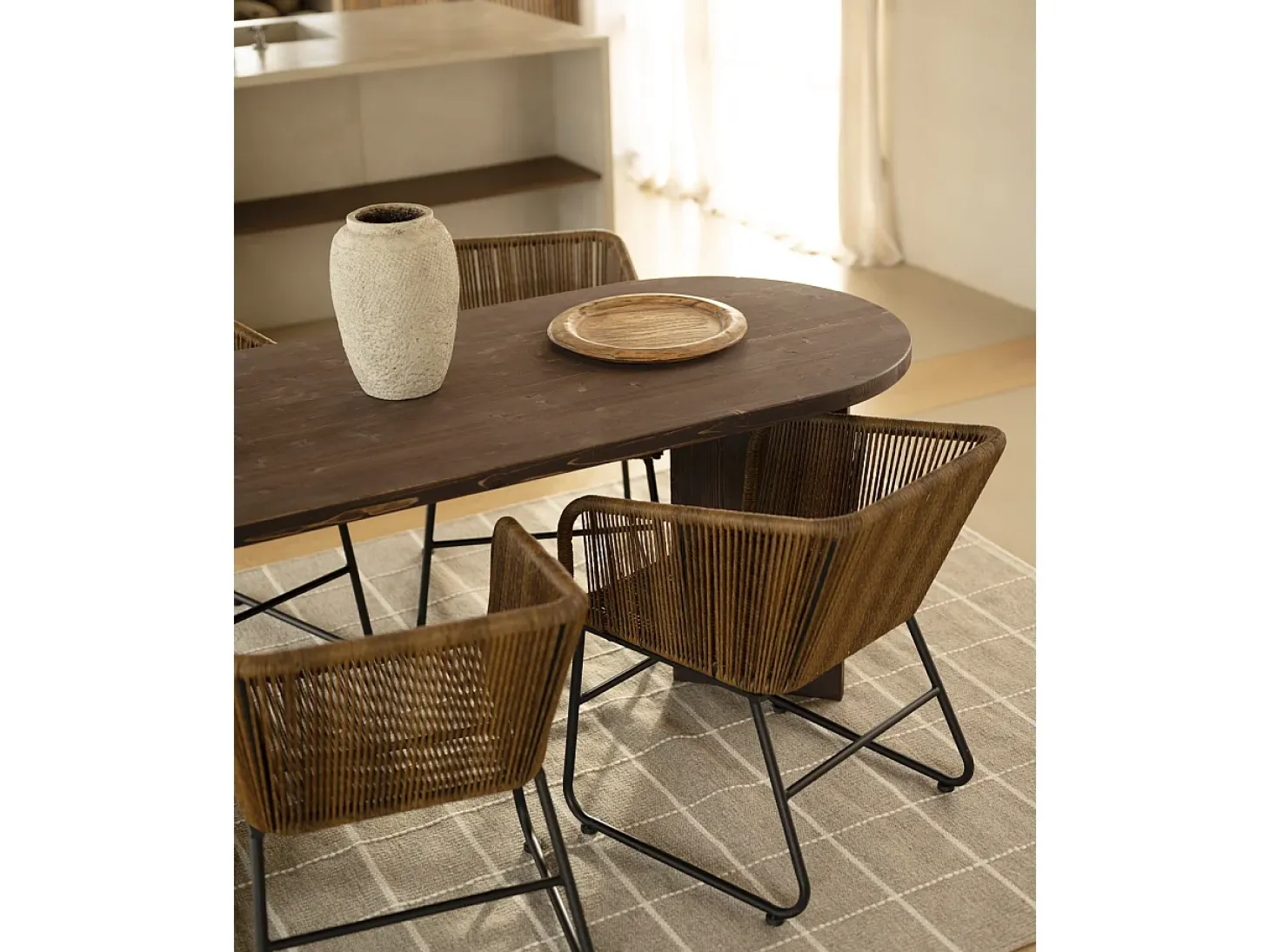 Mesa de comedor de madera maciza de abeto ovalada Decowood en tono nogal de 160x75cm en tono nogal - OSAKA - DECOWOOD