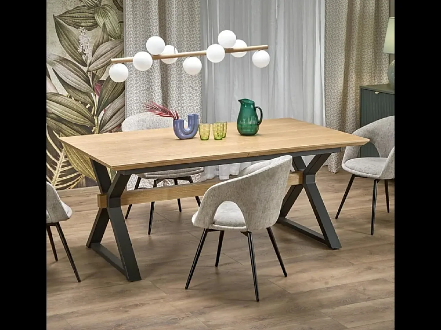 Mesa de comedor extensible 180 - 300 cm en madera natural con patas de metal negro HENRY
