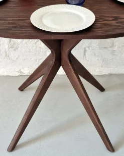Mesa de comedor ovalada 75x100cm Jubi fresno teñido negro