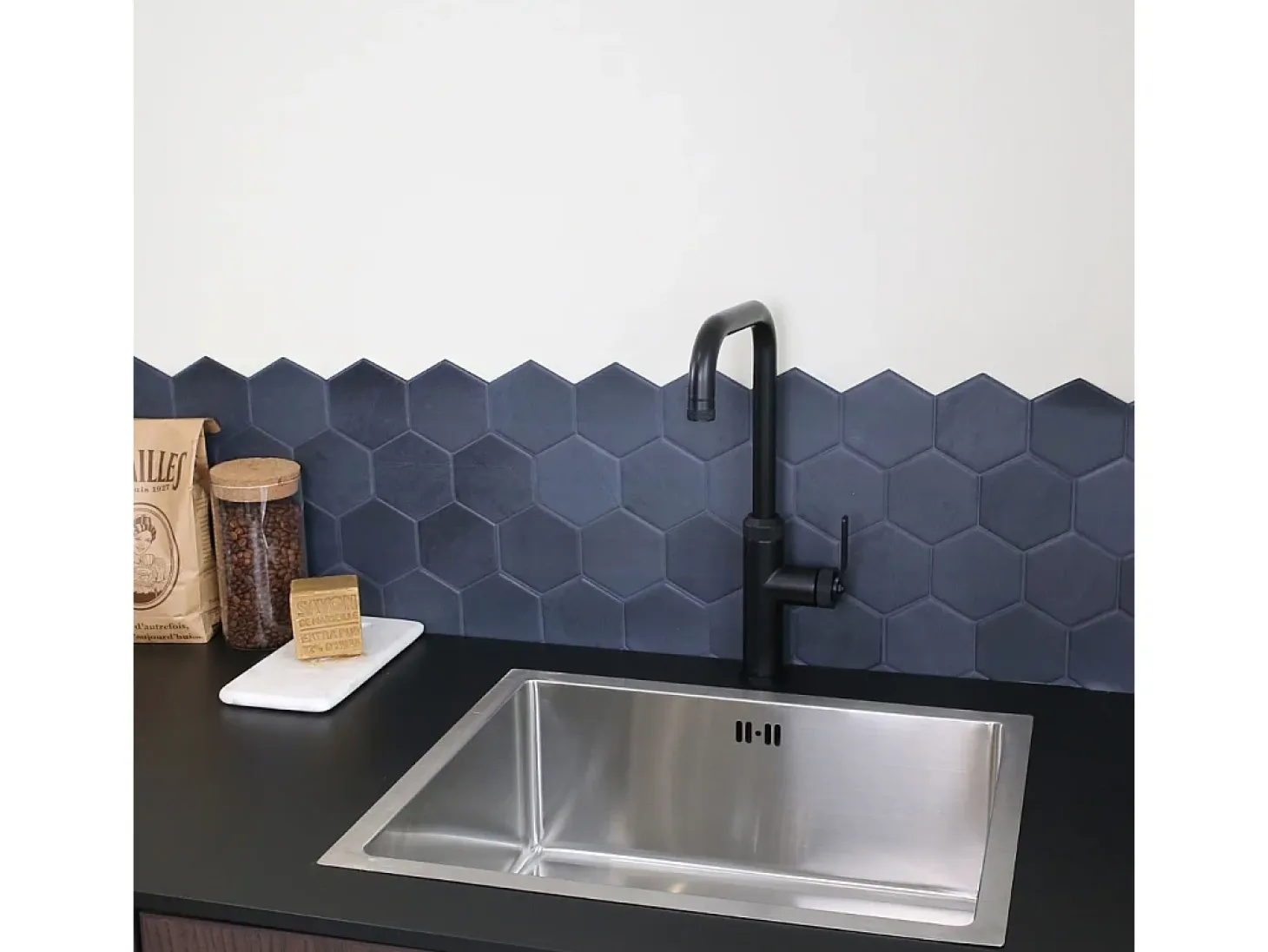 Mezclador de fregadero Architek negro mate Essebagno