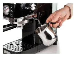 Máquina de espresso Ariete 1381 negra 15 bares, 1300W, compatible con café molido y cápsulas, con manómetro y Maxi-Cappuccino