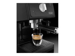 Máquina de espresso DeLonghi ECP3121 15 bares negra con sistema cappuccino 360° y almacenamiento integrado para filtros