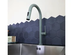 Portofino Mezclador de lavabo con teleducha extraíble gris verdoso Essebagno