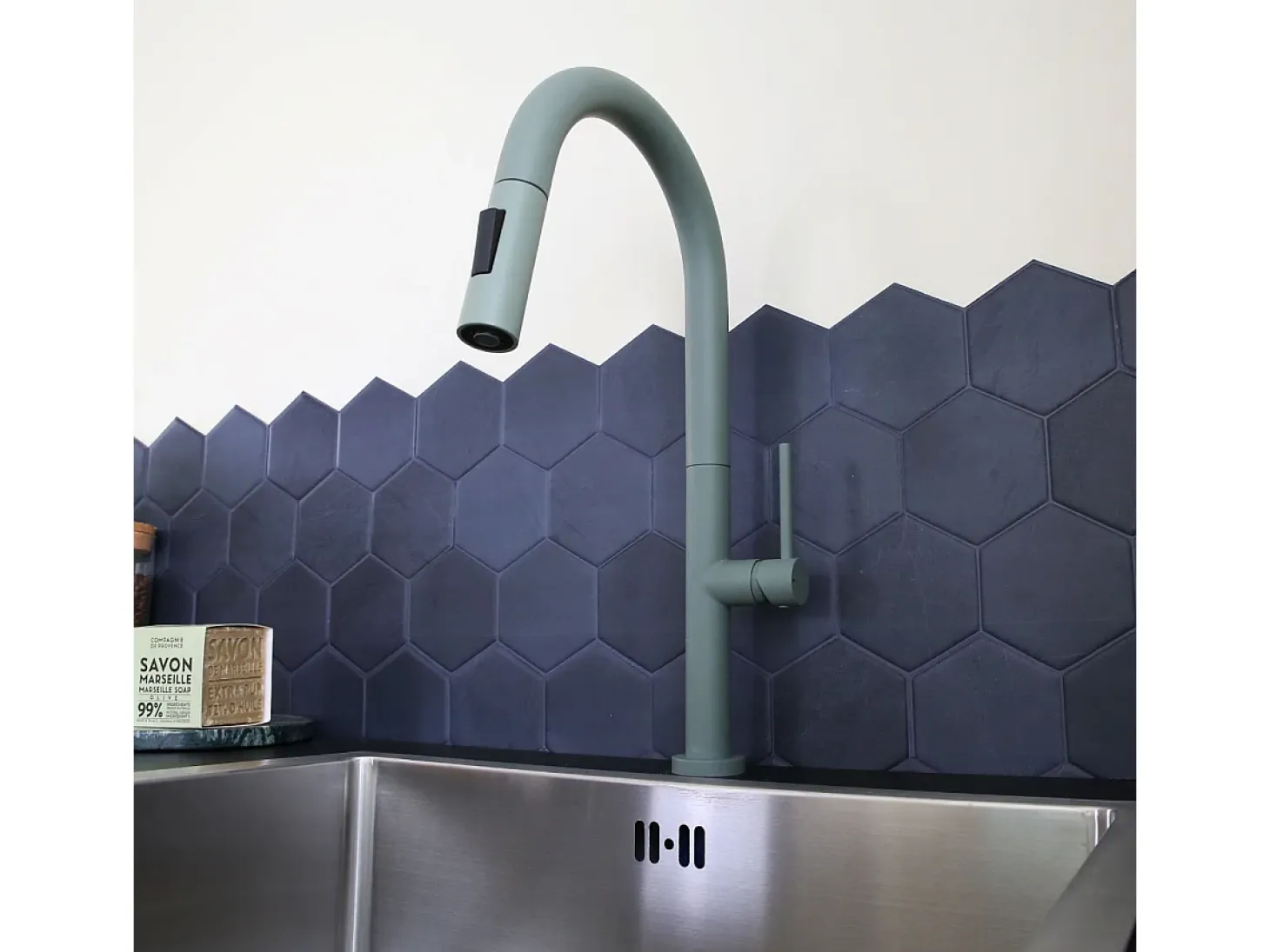 Portofino Mezclador de lavabo con teleducha extraíble gris verdoso Essebagno