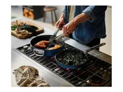 Set de 2 sartenes antiadherentes Space Folding Handle Ceramic Non-stick Joseph Joseph, ahorro de espacio, mangos plegables, aptas para inducción, azul