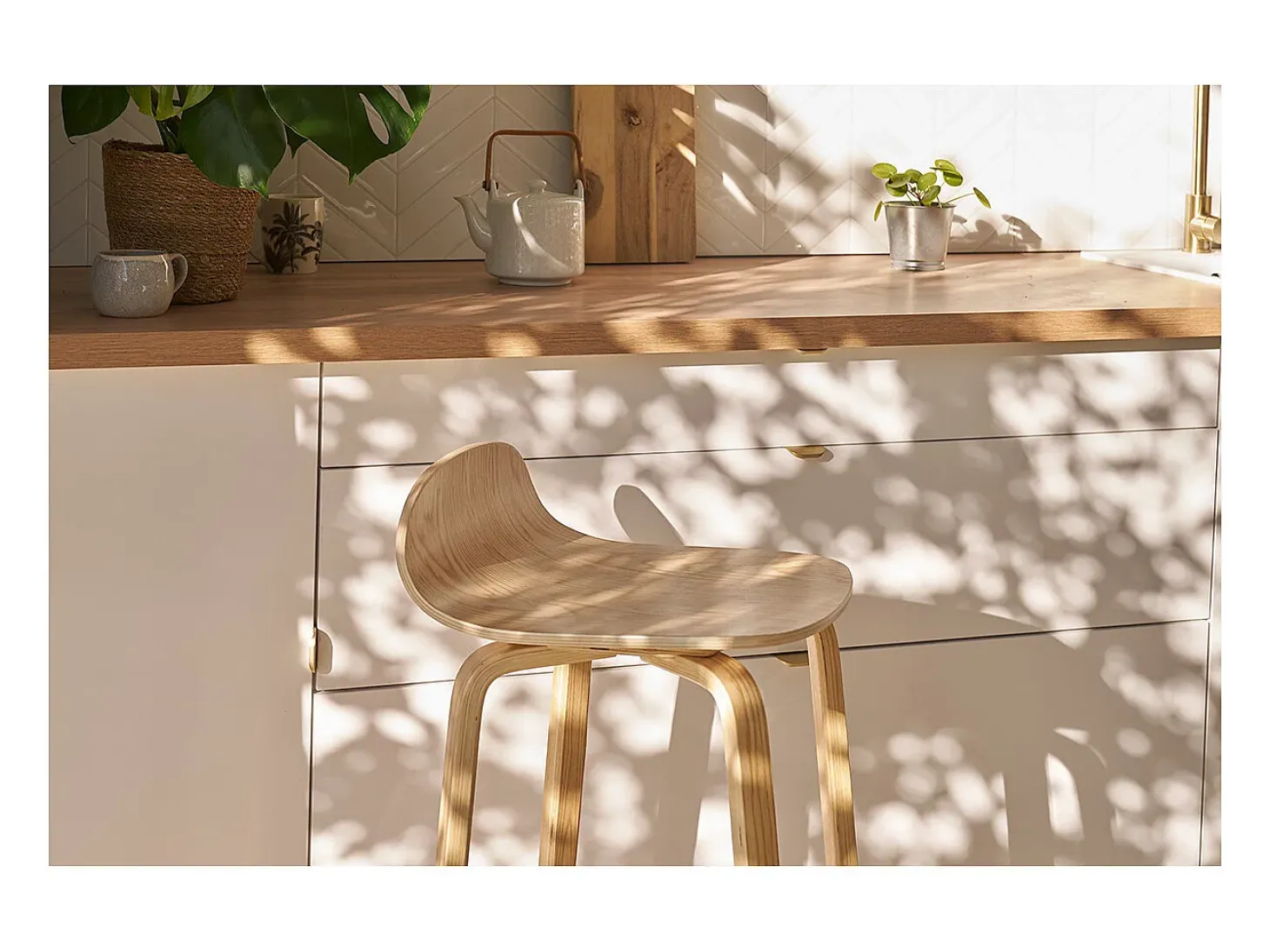 Set de 2 taburetes de cocina nórdicos de madera de roble 68 cm OBRA