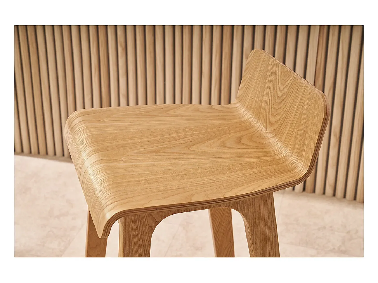 Set de 2 taburetes de cocina nórdicos de madera clara 75 cm BALTIK