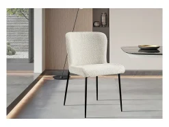 Silla con revestimiento Bouclé para comedor color Ecru. Colección LISE