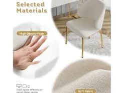 Silla de chenilla beige con patas de metal dorado