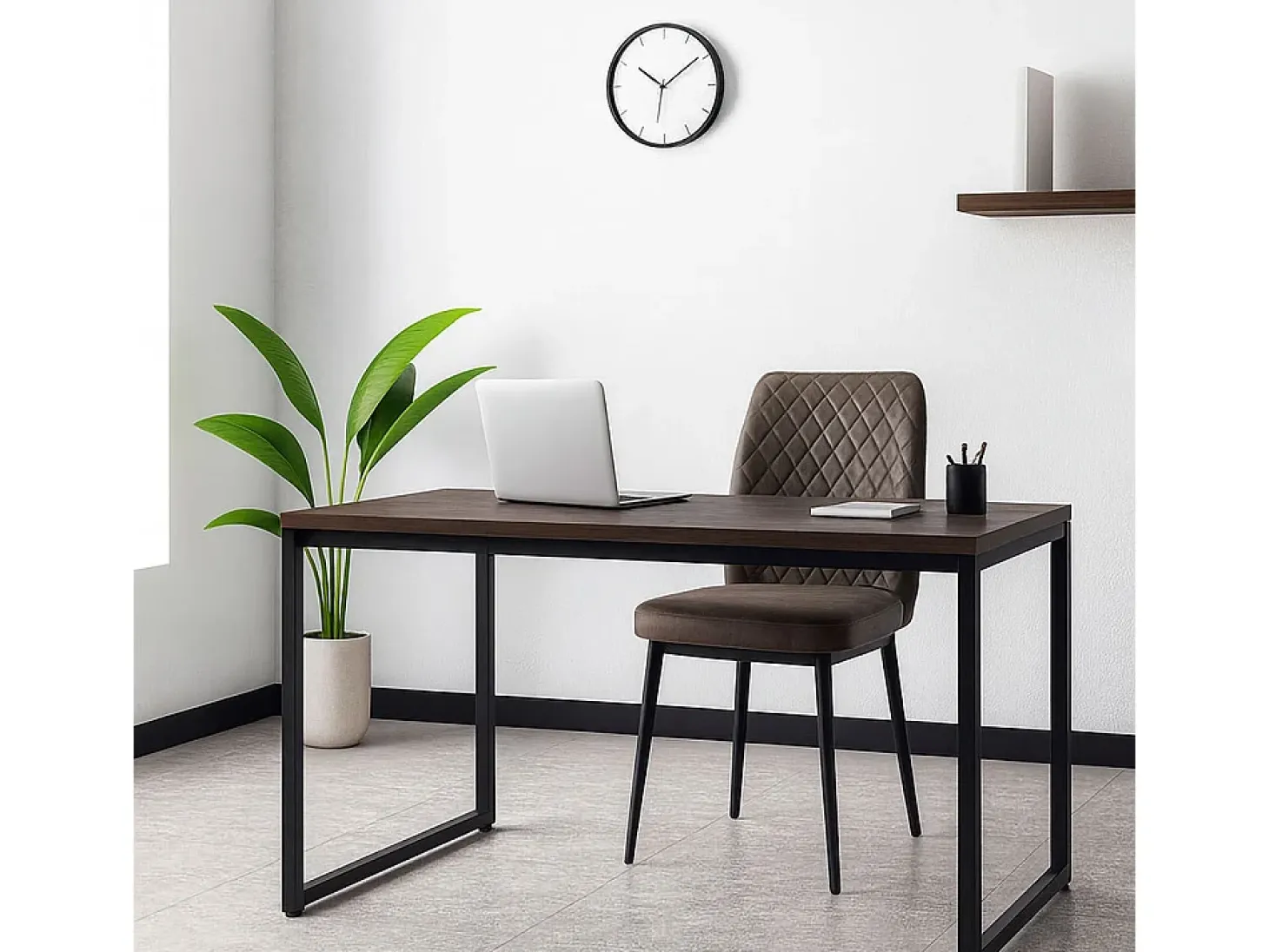 Silla de comedor Alma en microfibra nobuk marrón con patas de metal negro