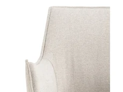 Silla de comedor Bonita con reposabrazos tela beige.