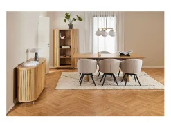 Silla de comedor Darlene con reposabrazos tela beige.