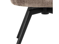 Silla de comedor Darlene con reposabrazos chenilla marrón.