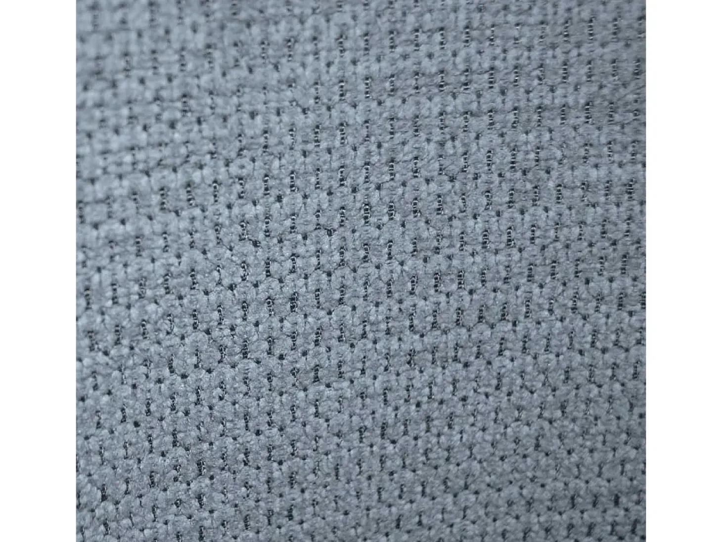 Silla de comedor Kety en microfibra azul claro con patas de metal negro