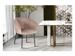 Silla de comedor SEVILLE – Terciopelo de pana arena – Con reposabrazos – Patas de metal negro – Estilo diseño / industrial
