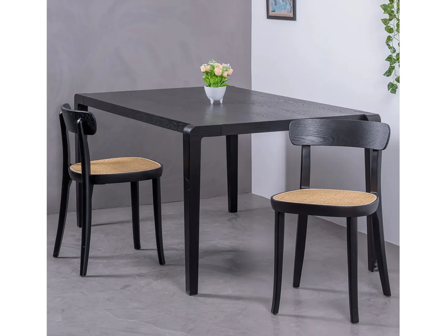 Silla de diseño en madera de fresno y asiento de ratán natural - Tours - Negro
