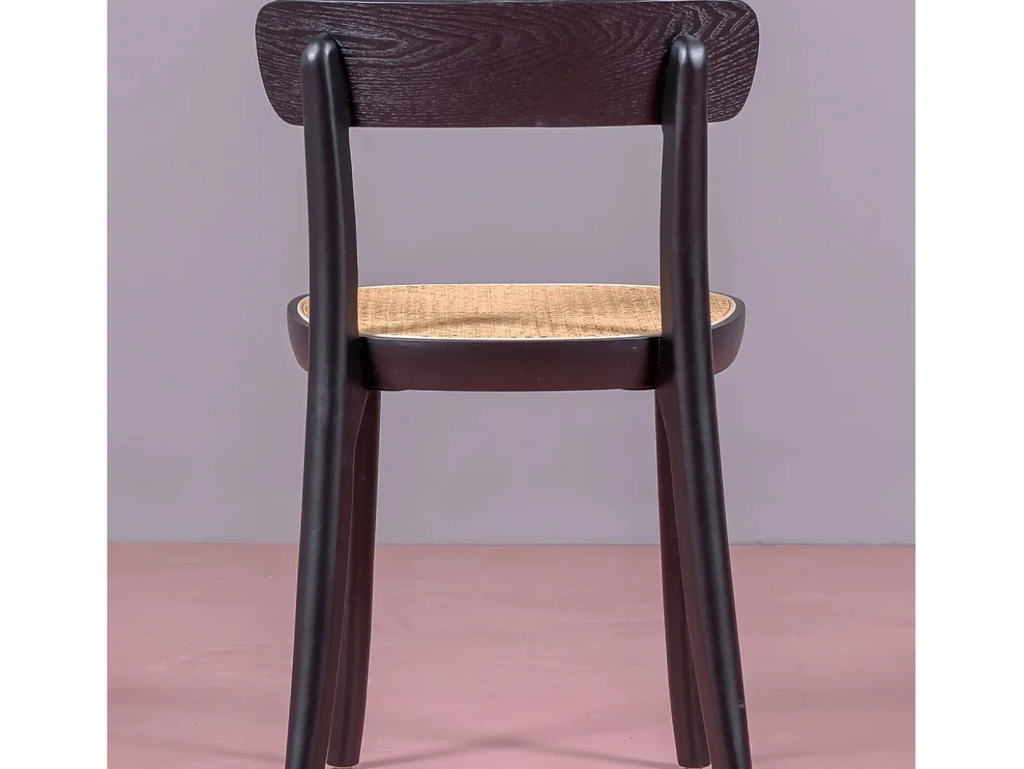 Silla de diseño en madera de fresno y asiento de ratán natural - Tours - Negro