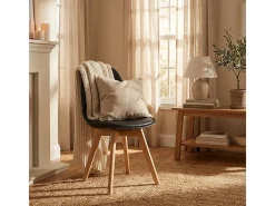 Silla de diseño escandinavo de madera con cojín cocina comedor Bib Nordica - Negro