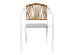 Silla de ratán blanca