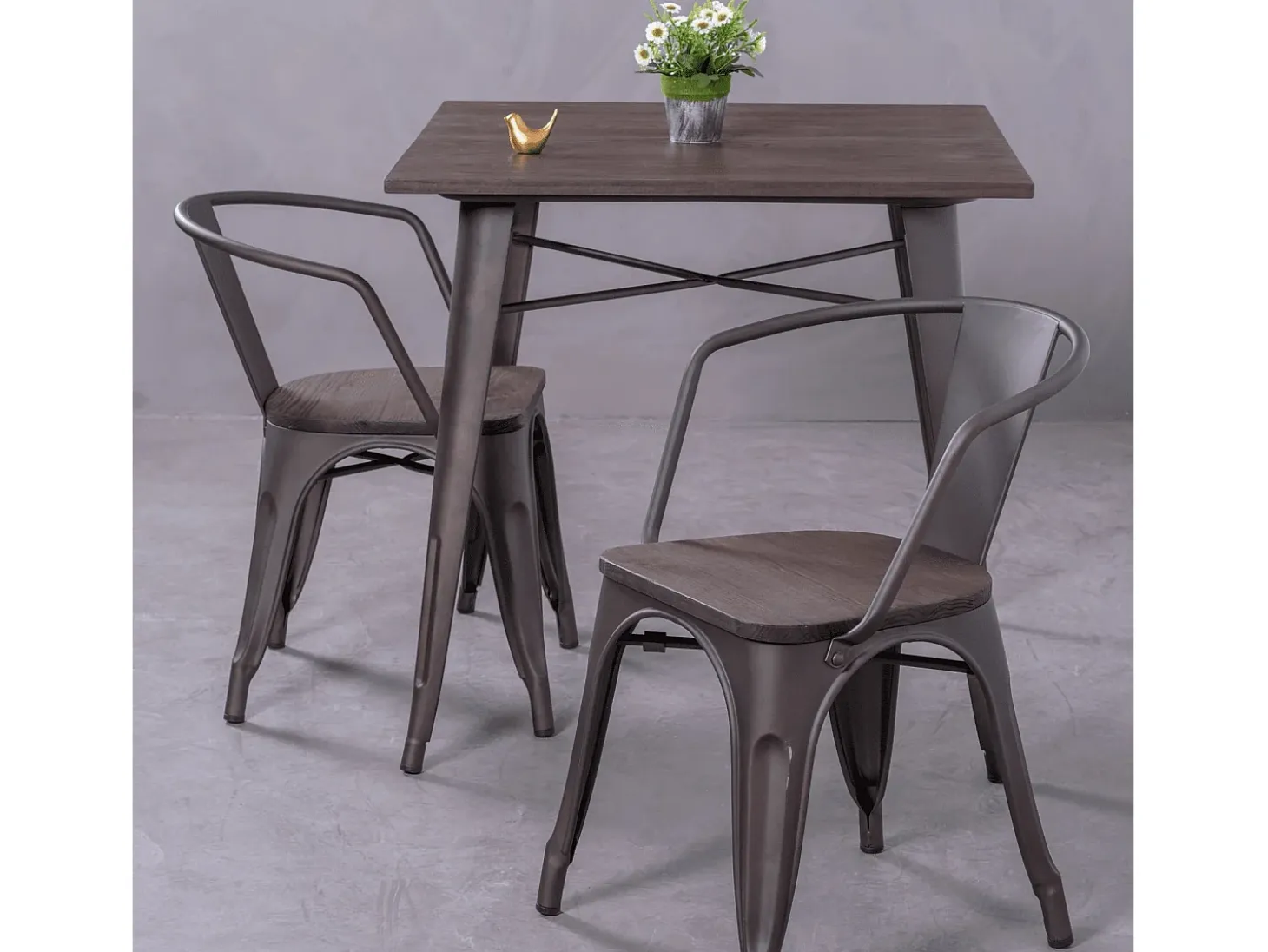 Silla industrial envejecida con reposabrazos y asiento de madera - Bistro - Antique