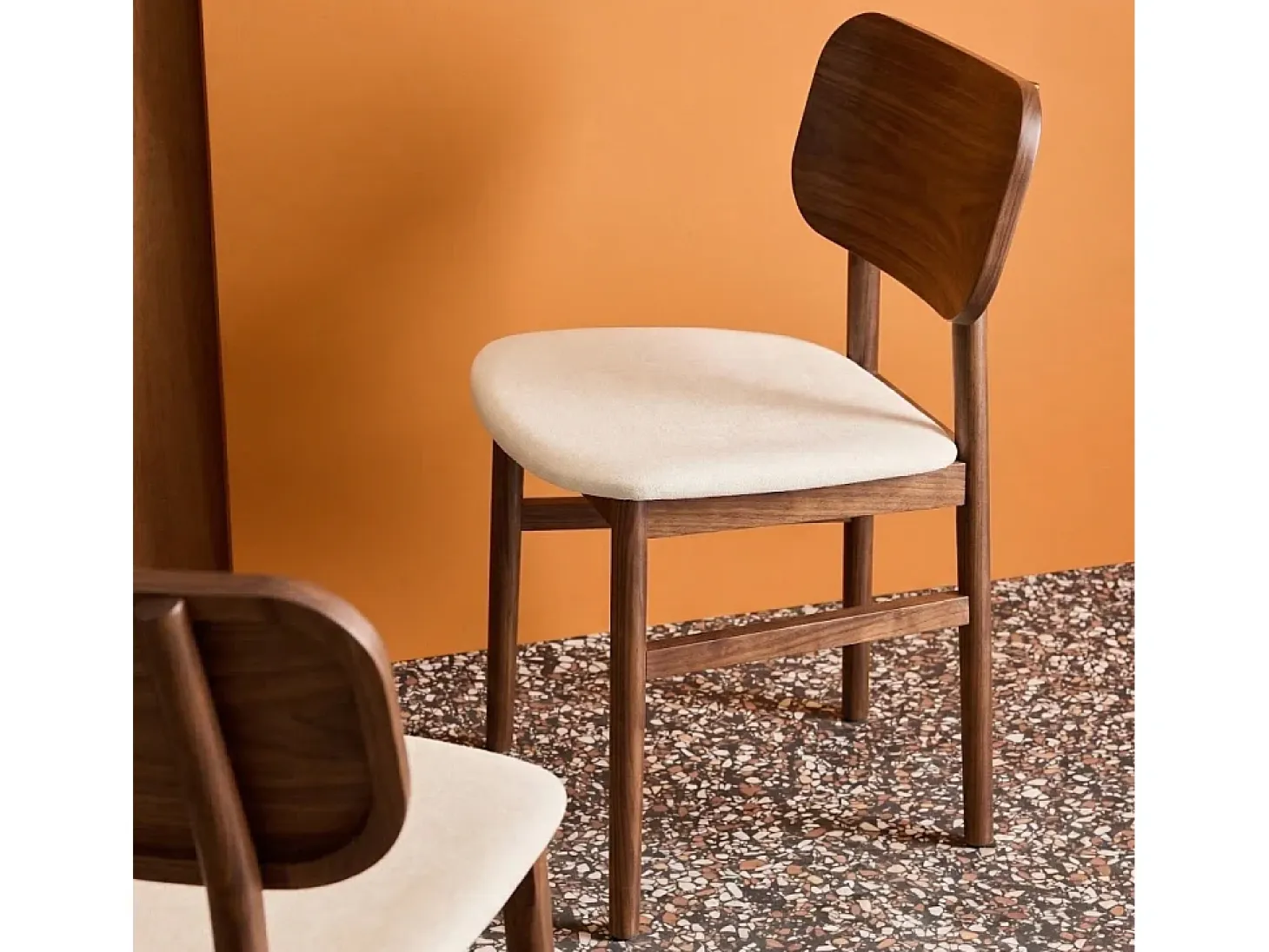 Silla vintage de madera de hevea y tela, set de 2 nogal