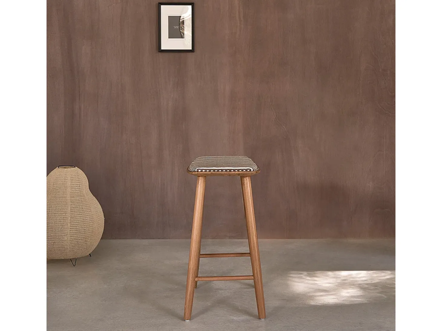 Taburete de teca maciza con asiento de rayas 65 cm