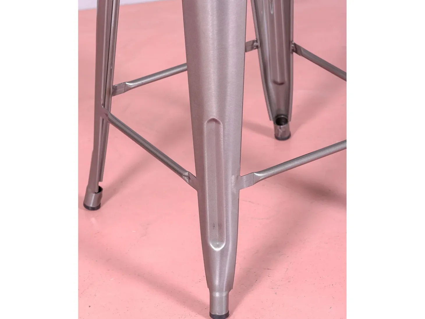 Taburete industrial metálico con respaldo bajo (66cm) - Bistro - Metálico